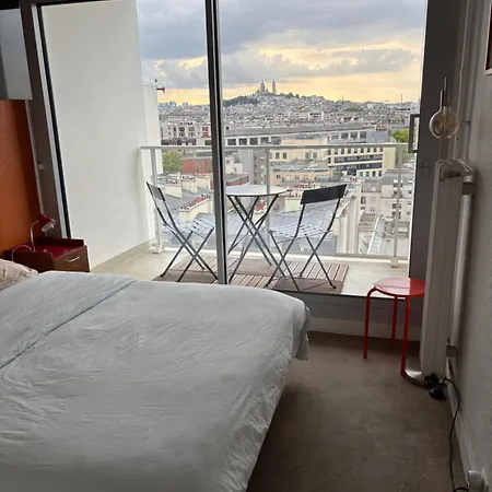 Paris, Belle Vue, Balcons Homestay